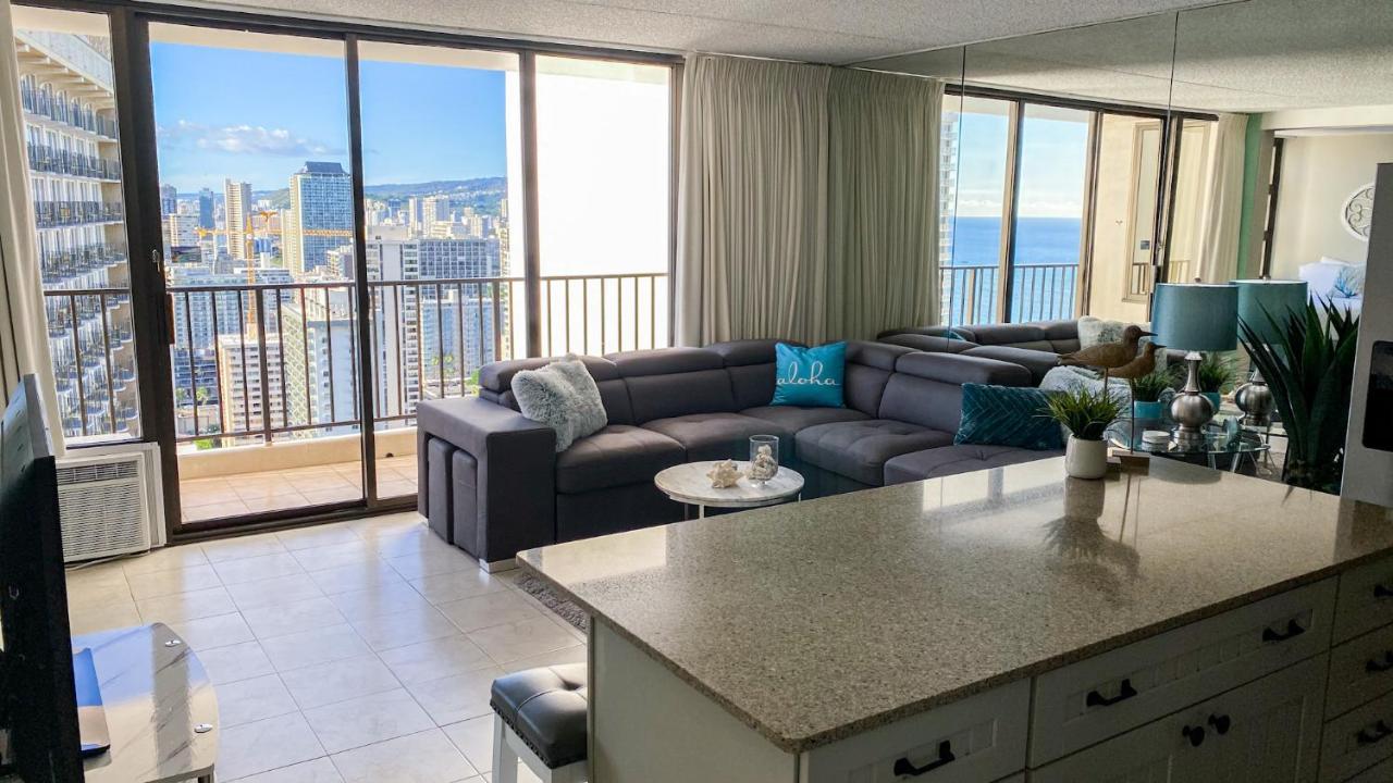 The Makai Suite At The Waikiki Banyan Хонолулу Екстериор снимка